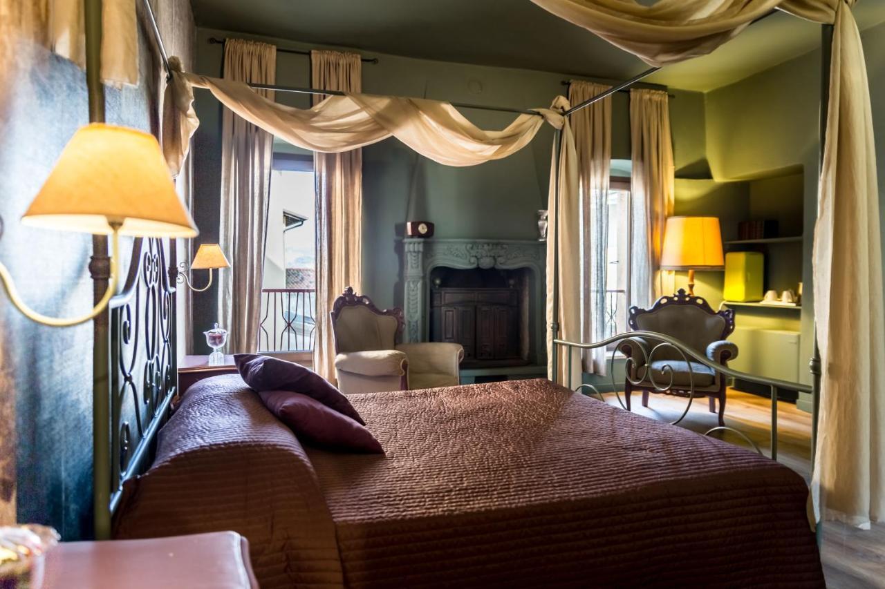 Antico Borgo B&B Con Spa - Adults Only Manerba del Garda Exterior foto